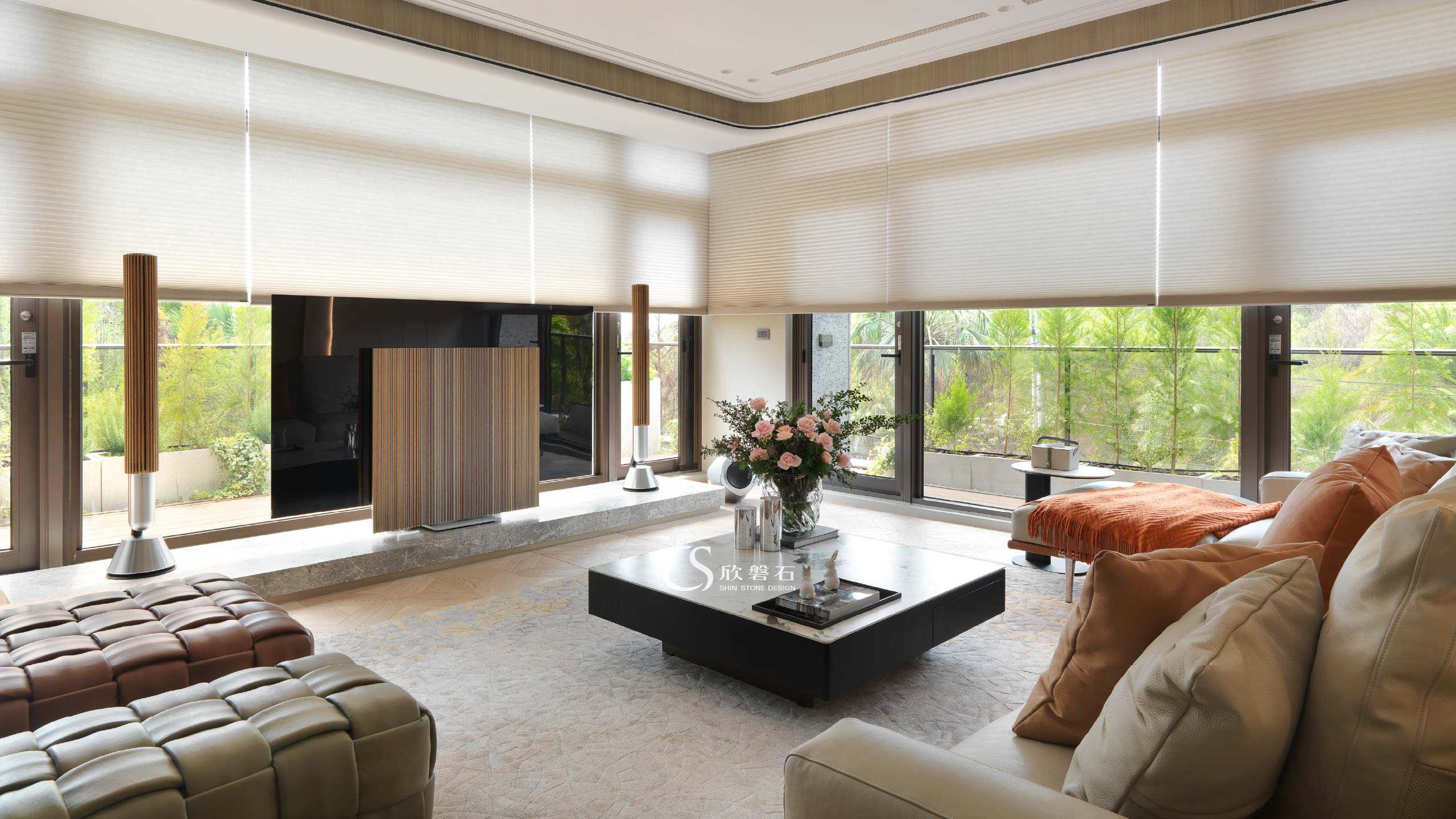THE MAYFAIR I